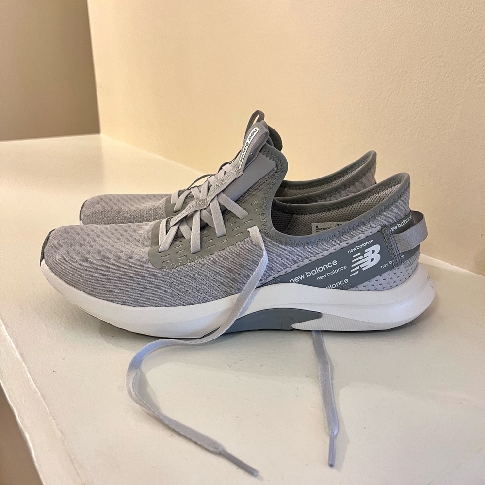 New Balance Dynasoft Nergize Sport V2 Sneaker - Women's size 10